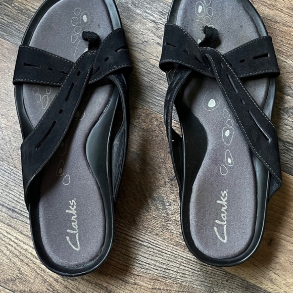 Clarks Women's Black Slide Sandals - Picture 1 of 4